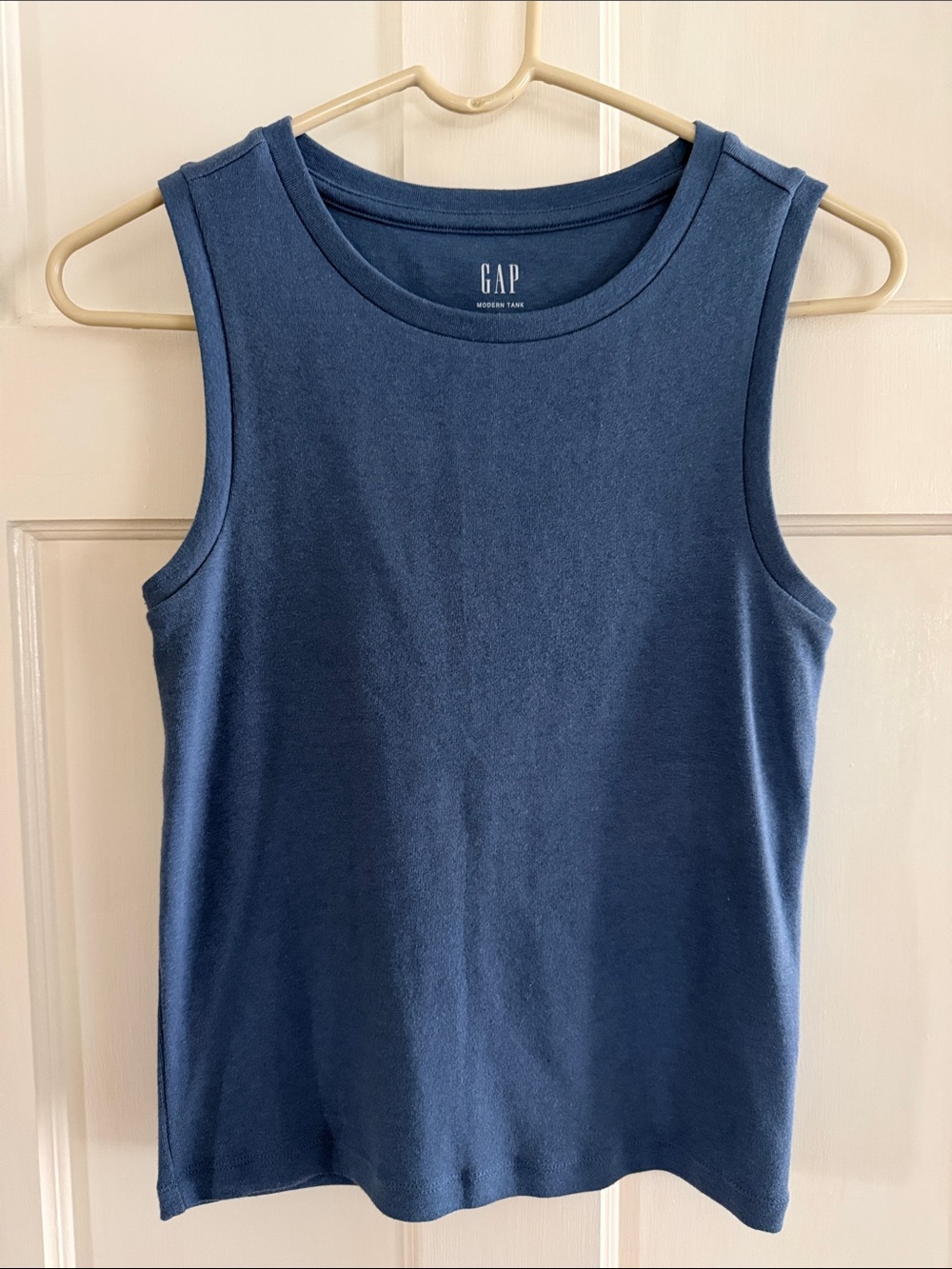 🌀GAP dusty blue Modern Tank. Size S.